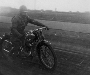 Amager travbane 2- cylindret JAP.