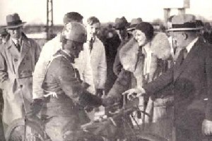 Carina Bell & Morian